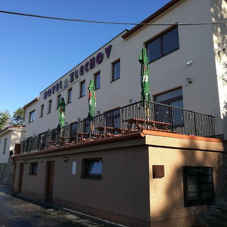 Plumlov Hotel Zlechov מראה חיצוני תמונה