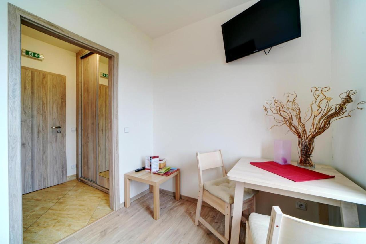 Plumlov Hotel Zlechov מראה חיצוני תמונה
