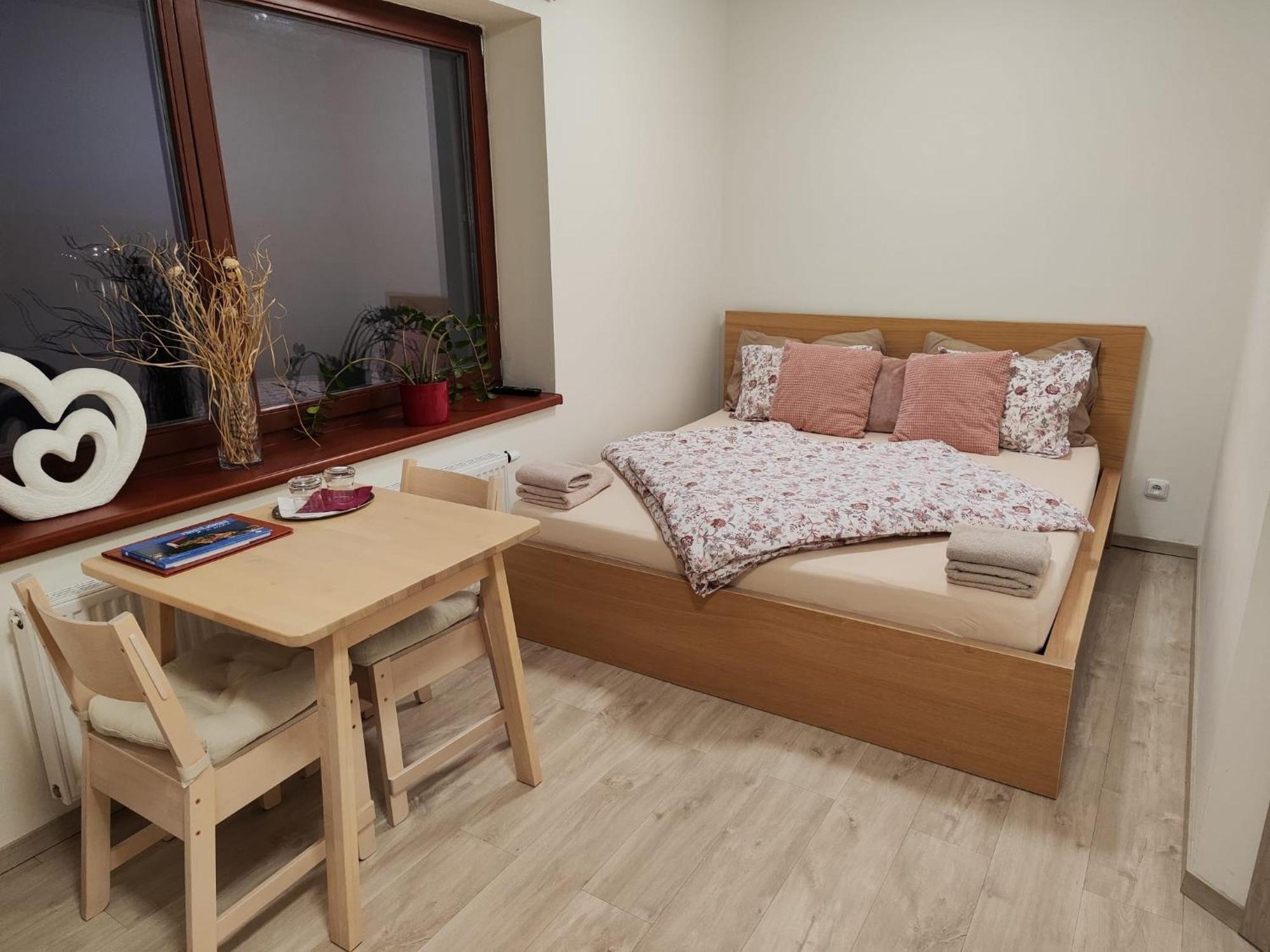 Plumlov Hotel Zlechov מראה חיצוני תמונה
