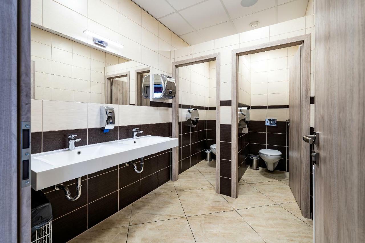 Plumlov Hotel Zlechov מראה חיצוני תמונה